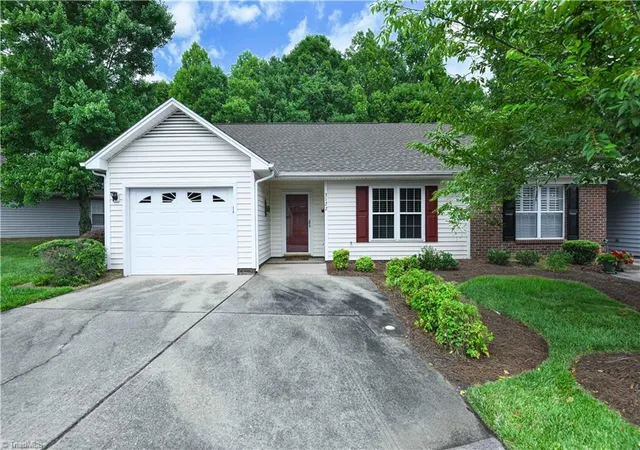 2nd image of 3122 Woodpoint St, Jamestown, NC 27282 | MLS# 1225823