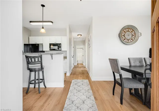 5th image of 11 Byrdcliffe Ln, Asheville, NC 28805 | MLS# 1202182