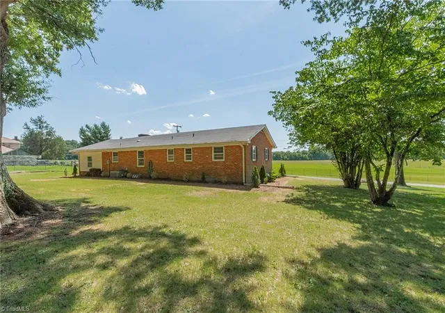 Photo 2 of Single family home for sale at 3035 Plantation Rd, Winston Salem, NC 27105 | MLS# 1223506 | Listing updated on 2026-07-12