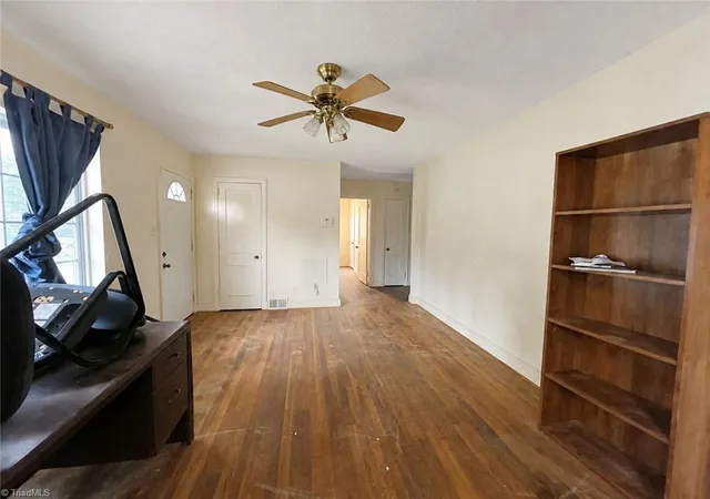 3rd image of 1212 Portland St, Greensboro, NC 27403 | MLS# 1231024