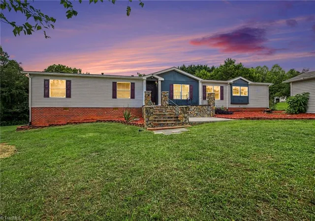 1st image of 1060 Knobview Ln, Pilot Mountain, NC 27041 | MLS# 1230618