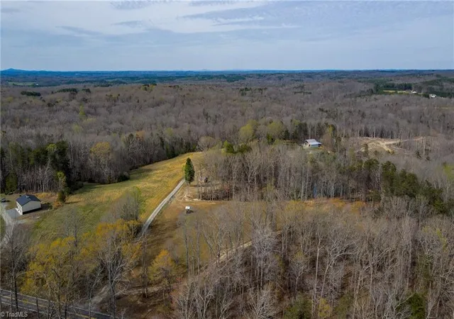 4th image of 361 Settle Bridge Rd, Reidsville, NC 27320 | MLS# 1214019