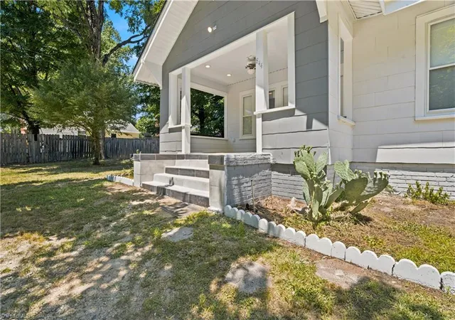 2nd image of 844 Cummins St, High Point, NC 27262 | MLS# 1225068