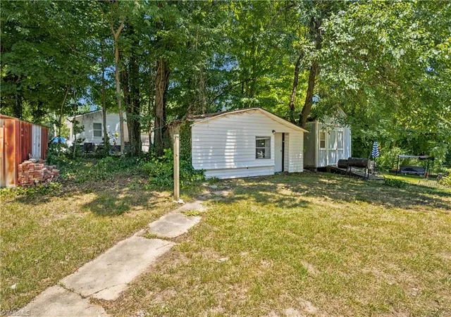 46th image of 844 Cummins St, High Point, NC 27262 | MLS# 1225068