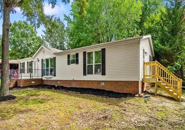 Photo 2 of Sale Pending at 5503 Bridgeview Dr, Greensboro, NC 27406 | MLS# 1233173 | Listing updated on 2026-09-24