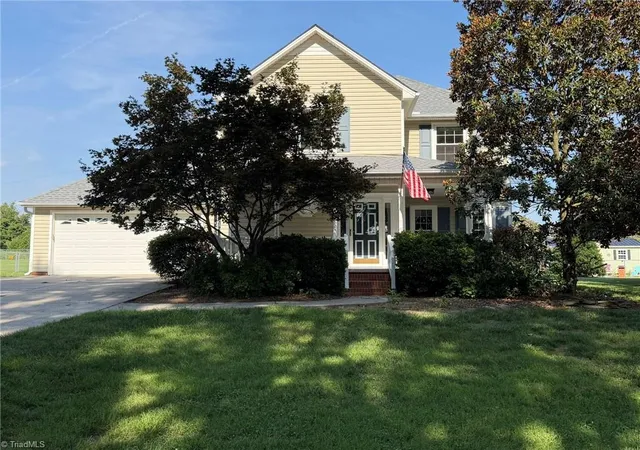 Photo 1 of Single family home for sale at 274 Tumbleweed Dr, Winston Salem, NC 27127 | MLS# 1227994 | Listing updated on 2026-10-02