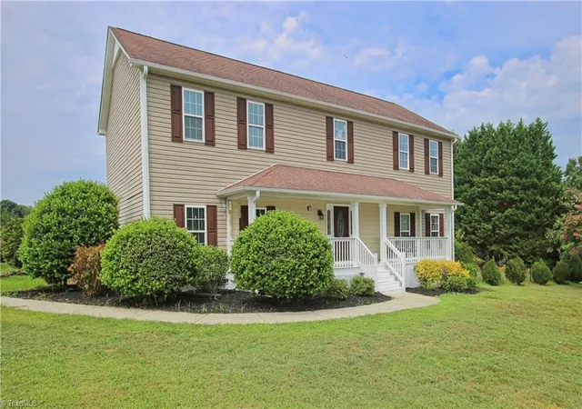 Photo 3 of Sale Pending at 164 Meadow Branch Rd, Reidsville, NC 27320 | MLS# 1233117 | Listing updated on 2026-09-12