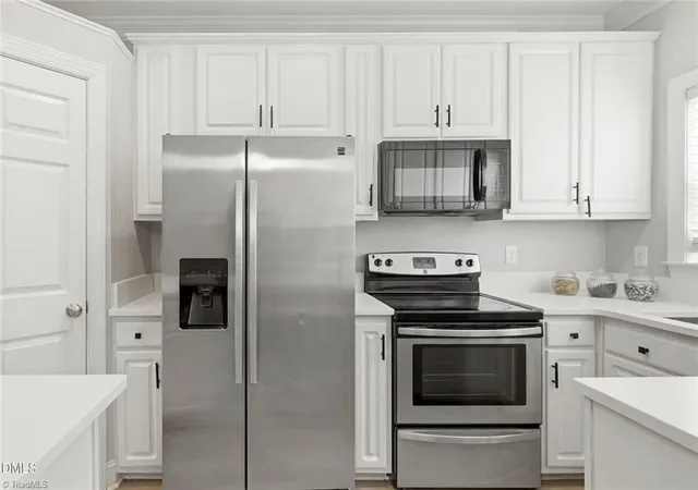 Photo 3 of Single family home for sale at 4415 Piedmont Tr Dr, Greensboro, NC 27409 | MLS# 1216548 | Listing updated on 2026-08-01
