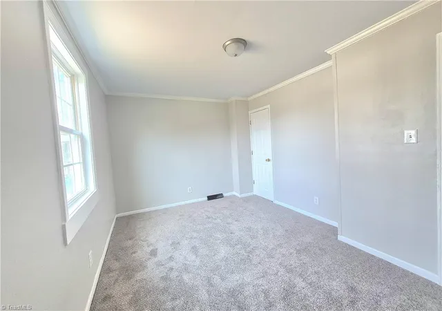 5th image of 758 Clemmonsville Cir, Winston Salem, NC 27107 | MLS# 1212382
