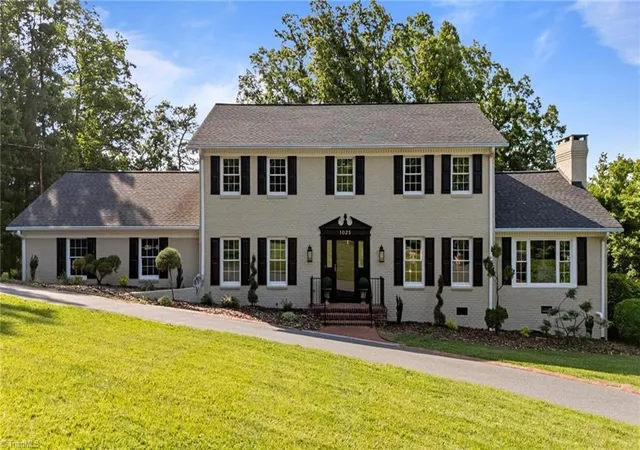 Photo 2 of Single family home for sale at 1025 Neely Dr, Asheboro, NC 27205 | MLS# 1217062 | Listing updated on 2026-08-04
