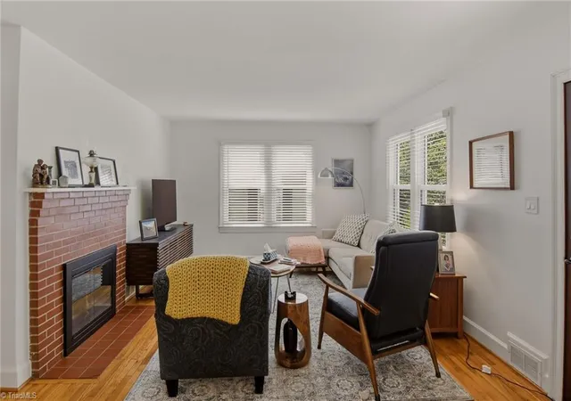 Photo 4 of Sale Pending at 2400 Westover Dr, Winston Salem, NC 27103 | MLS# 1229531 | Listing updated on 2026-09-13