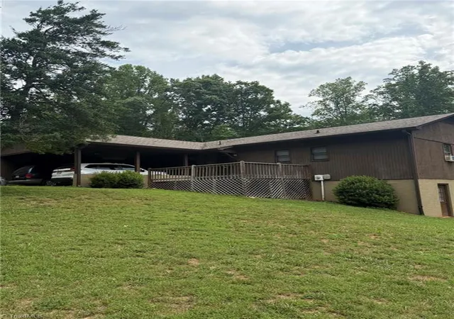 5th image of 307 Valleygreen Trl, Pinnacle, NC 27043 | MLS# 1227452