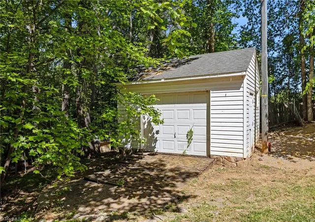 Homes for sale in Tobaccoville, NC | 4175 Spainhour Mill Rd, Tobaccoville, NC 27050 | MLS# 1218357