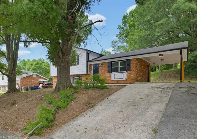3rd image of 1320 Underwood Ave, Winston Salem, NC 27105 | MLS# 1228611