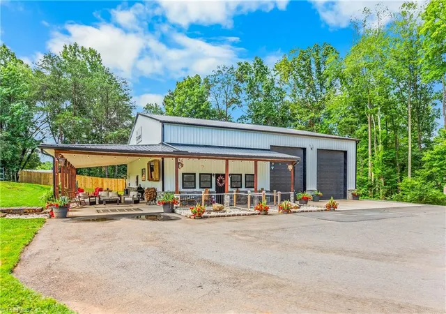 5th image of 1325 William Fowler Rd, King, NC 27021 | MLS# 1230842