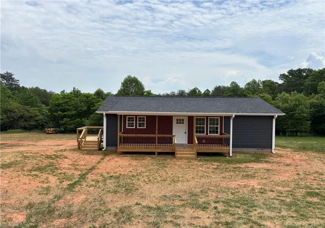 Homes for sale in Pilot Mountain, NC | 2101 Cook School Rd, Pilot Mountain, NC 27041 | MLS# 1221765