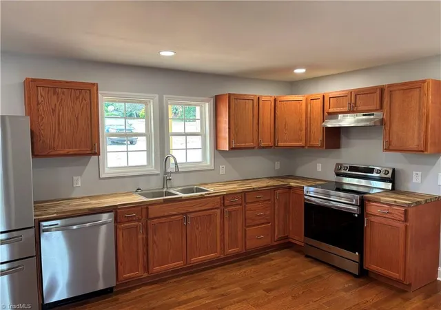 Homes for sale in Pilot Mountain, NC | 2101 Cook School Rd, Pilot Mountain, NC 27041 | MLS# 1221765