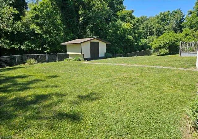 3rd image of 226 E Elm St, Mount Airy, NC 27030 | MLS# 1223479