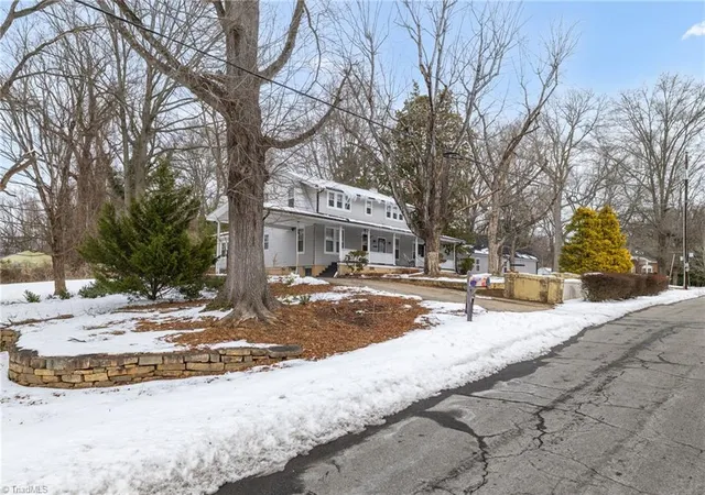 Photo 3 of Single family home for sale at 1102 Courtland Ave, Reidsville, NC 27320 | MLS# 1208417 | Listing updated on 2026-05-23