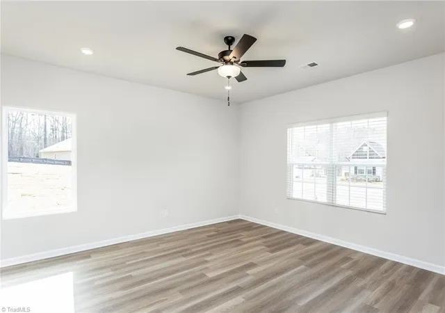 Photo 4 of Single family home for sale at 3417 Robindale Dr, Winston Salem, NC 27107 | MLS# 1212308 | Listing updated on 2026-10-02