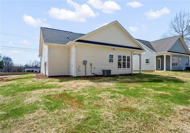 Homes for sale in Lexington, NC | 1380 Piedmont Dr, Lexington, NC 27295 | MLS# 1201620