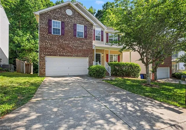 Homes for sale in Winston Salem, NC | 349 Ivy Park Ln, Winston Salem, NC 27104 | MLS# 1220469