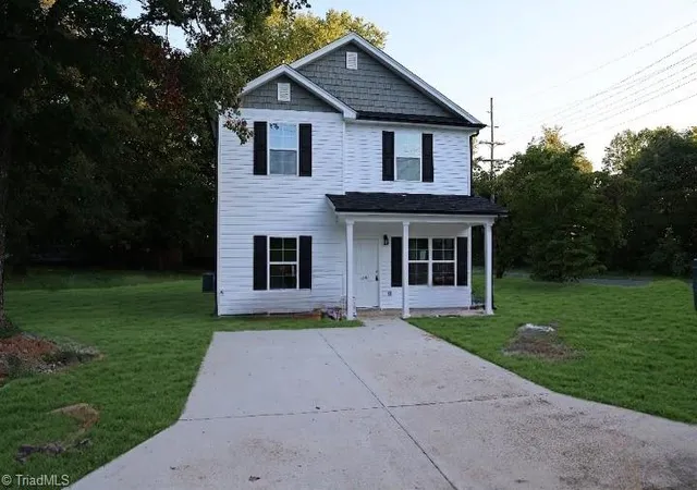 1st image of 400 Guilford St, Lexington, NC 27292 | MLS# 1232898