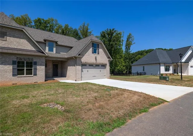 Photo 3 of Single family home for sale at 7016 Westfield Village Cir, Summerfield, NC 27358 | MLS# 1228620 | Listing updated on 2026-09-14