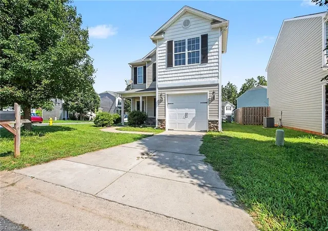 Photo 3 of Single family home for sale at 635 Popes Crk Rd, Kernersville, NC 27284 | MLS# 1230032 | Listing updated on 2026-09-09