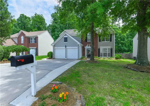 2nd image of 3414 Nottaway Dr, Jamestown, NC 27282 | MLS# 1225290