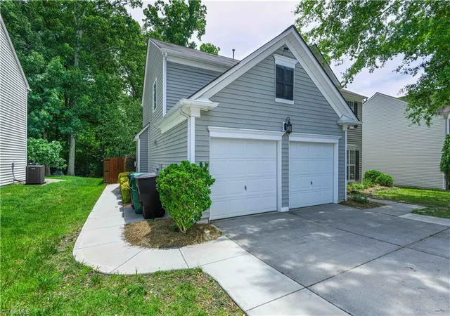 5th image of 3414 Nottaway Dr, Jamestown, NC 27282 | MLS# 1225290