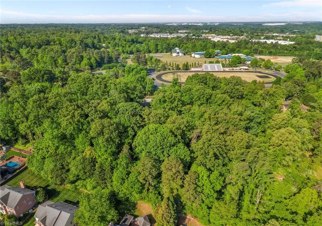 4th image of 1226 Jefferson Rd #A, B, Greensboro, NC 27410 | MLS# 1216626