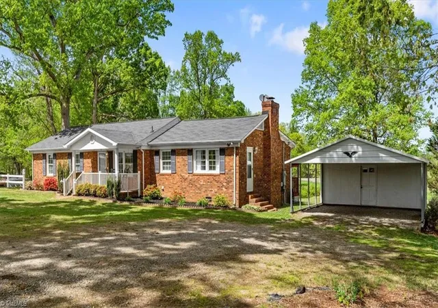 Photo 3 of Single family home for sale at 5531 Osceola Ossipee Rd, Browns Summit, NC 27214 | MLS# 1214865 | Listing updated on 2026-10-07