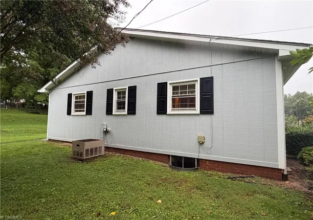 21st image of 219 E Church St, Mount Airy, NC 27030 | MLS# 1233163