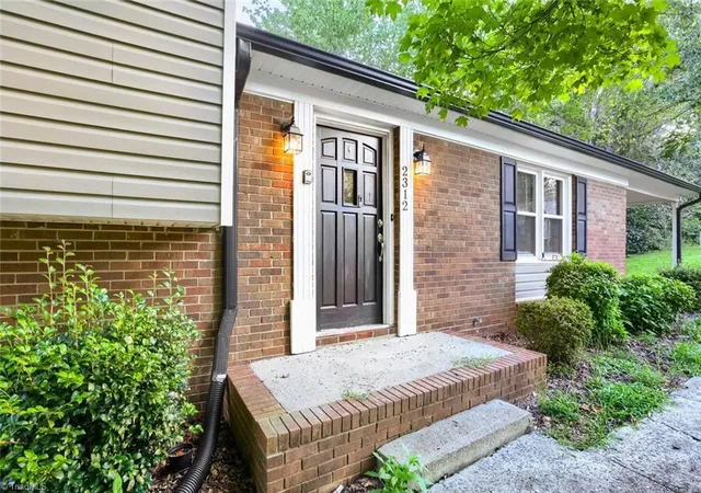 Photo 3 of Single family home for sale at 2312 Barnsley Ct, Winston Salem, NC 27106 | MLS# 1233512 | Listing updated on 2026-09-18