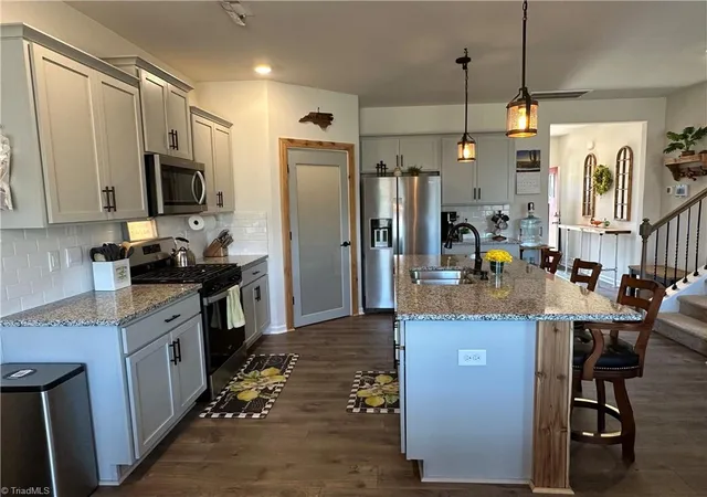 Photo 4 of Single family home for sale at 3724 Millennium Dr, Greensboro, NC 27455 | MLS# 1213005 | Listing updated on 2026-09-23
