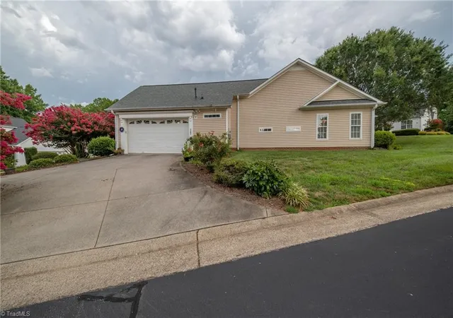Photo 2 of Single family home for sale at 5363 Old Plantation Cir, Winston Salem, NC 27104 | MLS# 1228162 | Listing updated on 2026-09-12