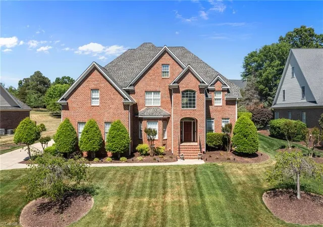Photo 1 of Single family home for sale at 736 Meadowood Dr, Burlington, NC 27215 | MLS# 1217917 | Listing updated on 2026-09-19