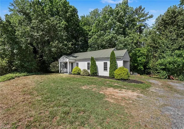 Homes for sale in Asheboro, NC | 5120 Nc Hwy 134, Asheboro, NC 27205 | MLS# 1222488