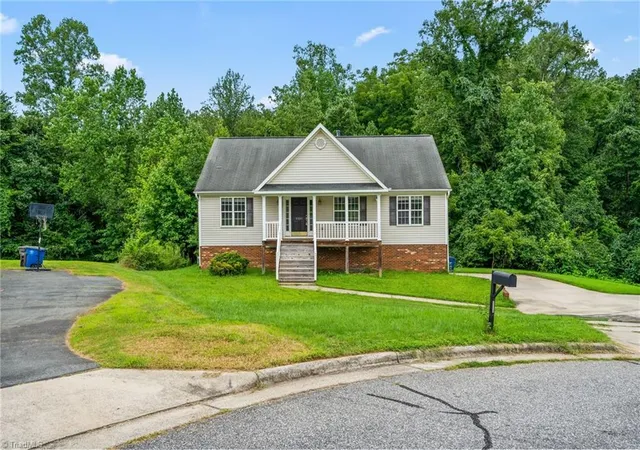 Photo 2 of Single family home for sale at 4381 Stone Forest Ct, Winston Salem, NC 27105 | MLS# 1229566 | Listing updated on 2026-08-09
