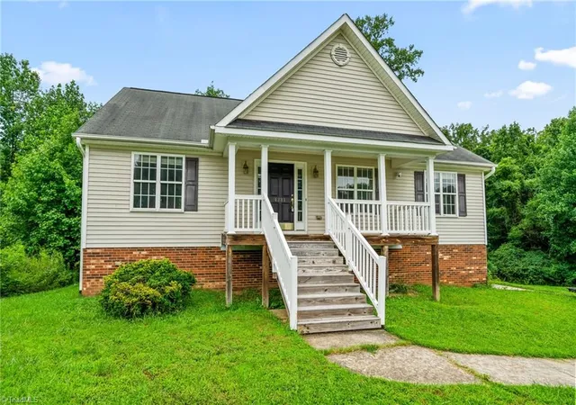 Photo 3 of Single family home for sale at 4381 Stone Forest Ct, Winston Salem, NC 27105 | MLS# 1229566 | Listing updated on 2026-08-09