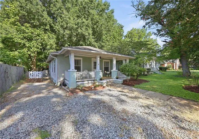 Photo 3 of Single family home for sale at 1313 Prescott Pl, High Point, NC 27262 | MLS# 1231662 | Listing updated on 2026-09-04