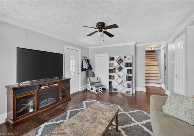 Photo 4 of Sale Pending at 2441 Cunningham Rd, Thomasville, NC 27360 | MLS# 1227596 | Listing updated on 2026-09-15