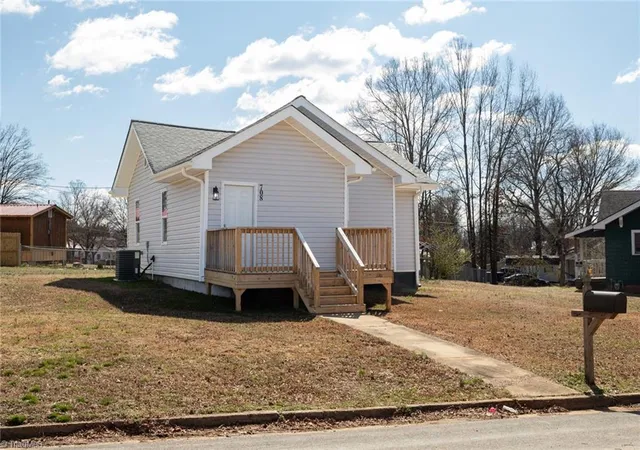 Homes for sale in Lexington, NC | 708 1st Rainbow St, Lexington, NC 27295 | MLS# 1210974