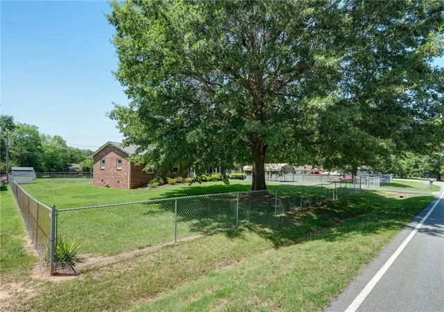 Homes for sale in Eden, NC | 132 Circle Loop, Eden, NC 27288 | MLS# 1226500