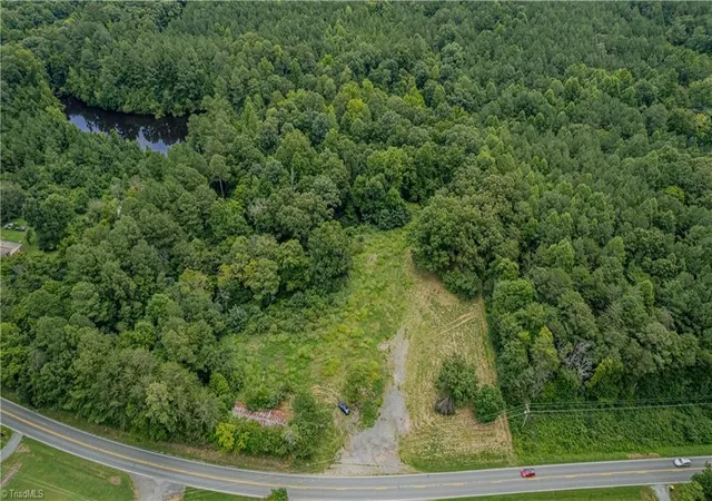 Photo 3 of Sale Pending at 4444 Mebane Oaks Rd, Mebane, NC 27302 | MLS# 1231614 | Listing updated on 2026-09-19