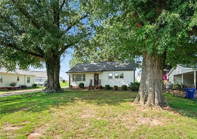 4th image of 418 Felts Dr, King, NC 27021 | MLS# 1231480
