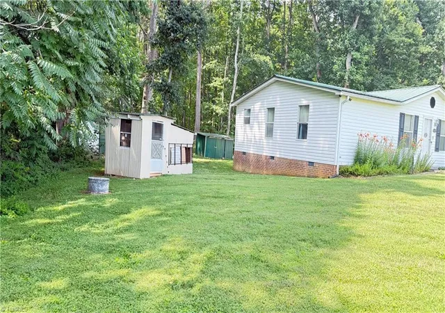 4th image of 3634 Rockford Rd, Dobson, NC 27017 | MLS# 1227182