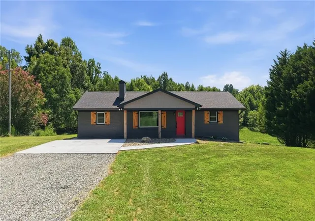 Photo 2 of Single family home for sale at 1195 Rogers Rd, Mount Airy, NC 27030 | MLS# 1233595 | Listing updated on 2026-09-05