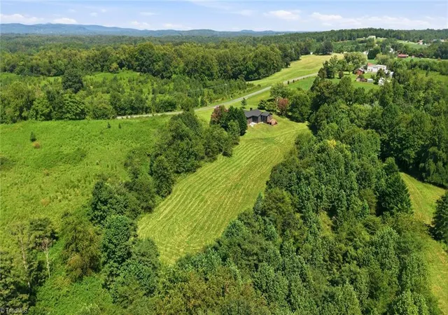 Photo 3 of Single family home for sale at 1195 Rogers Rd, Mount Airy, NC 27030 | MLS# 1233595 | Listing updated on 2026-09-05